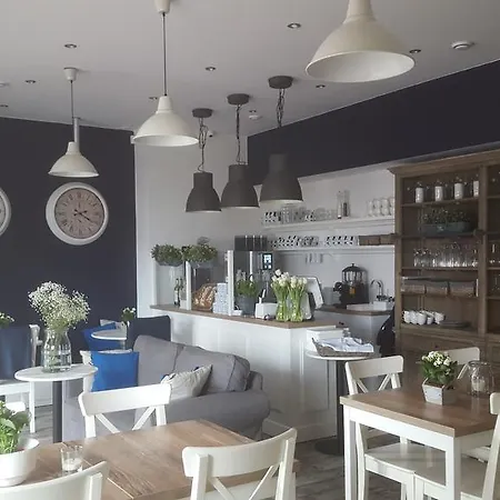 Apartament White *