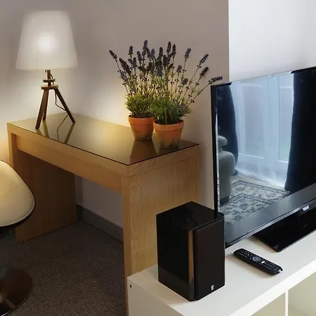 Apartament White